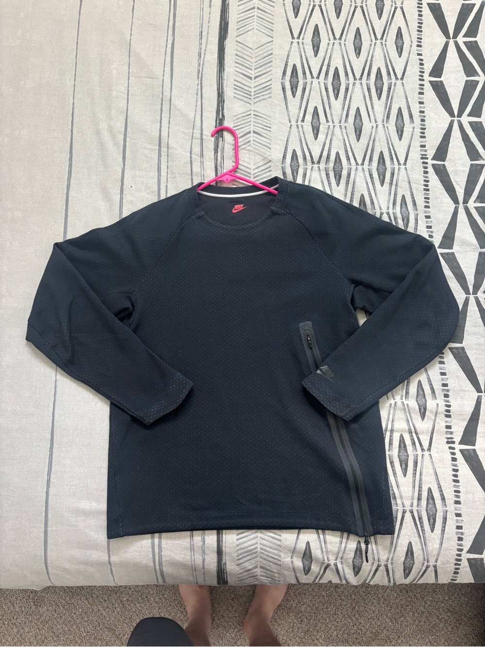 Nike Men’s Black Tech Fleece Crewneck Pullover with Side Zip